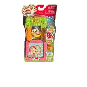 Chubby Puppies and Friends – 2-in 1 Flip N’ Island Party Playset with Labrador